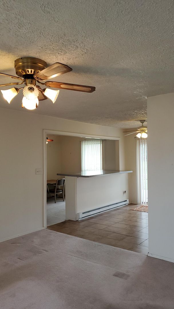 Foto del edificio - Rent now! Great 3 bed 1 bath quiet Xenia l...