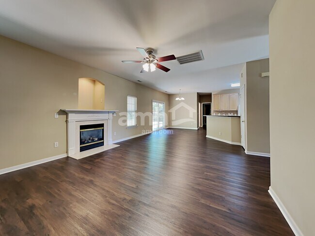 Foto del edificio - 4131 Crestview Place Dr