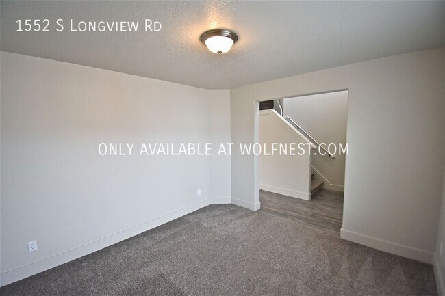 Foto del edificio - Spacious 4 Bedroom Santaquin Upstairs Unit!