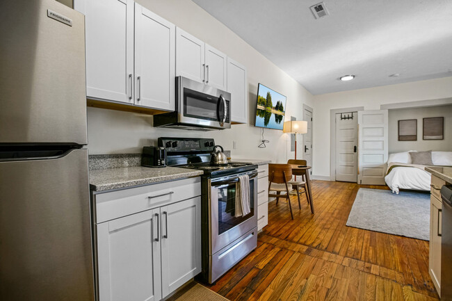 Foto del edificio - 1848 E 89th St