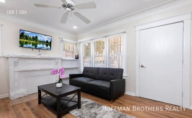 Foto del edificio - 1163 W 38th St