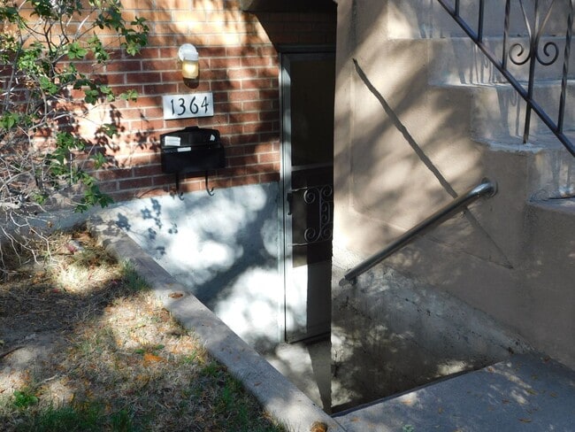 Foto del edificio - Cozy Apartment Close to CMU