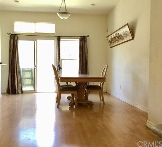 Building Photo - 115 Dewey Ave