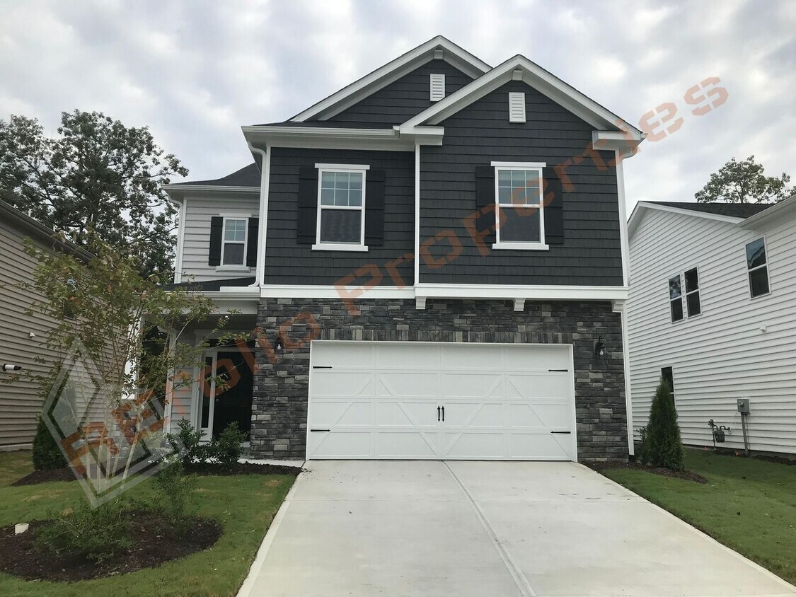 Primary Photo - Grand 5 Bedroom 3 Baths House w/1st FL gue...