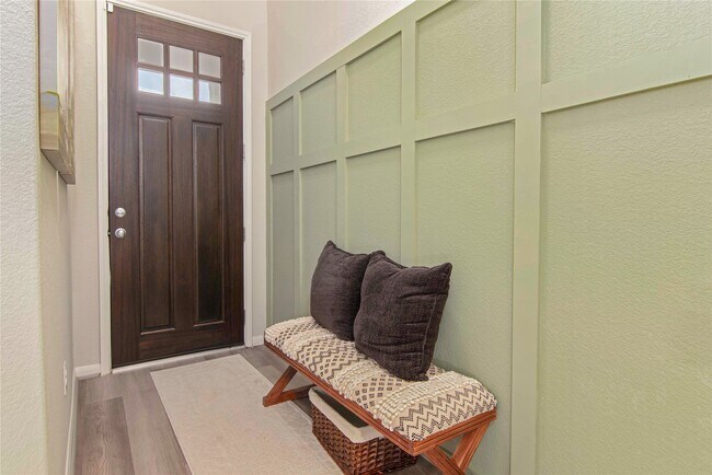 Foto del edificio - 5533 Evanston Ln