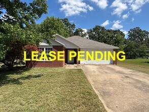 Building Photo - 535 Pleasant Tree Pl