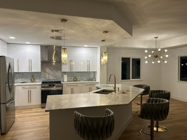 Foto del edificio - 207 Biltmore Pl