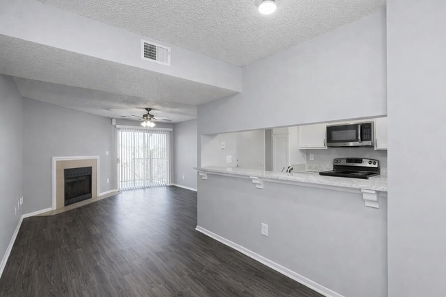 Interior Photo - Falcon Point