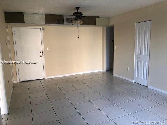 Foto del edificio - 4855 NW 7th St