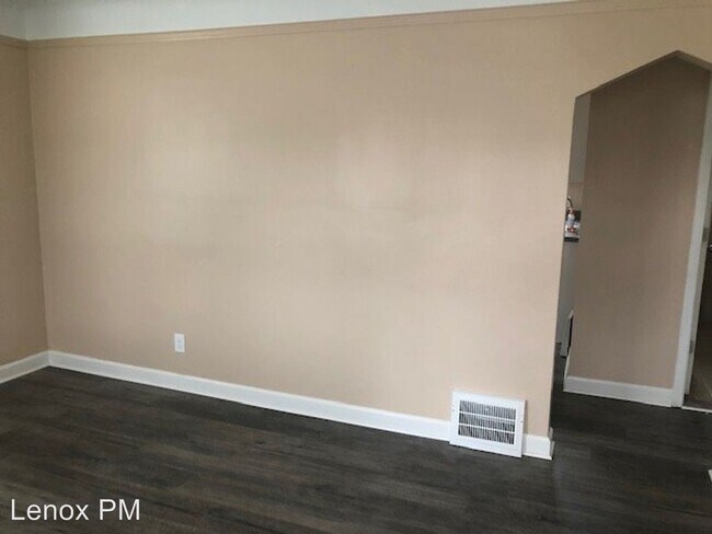 Building Photo - 3 br, 1 bath House - 5156  Niagra