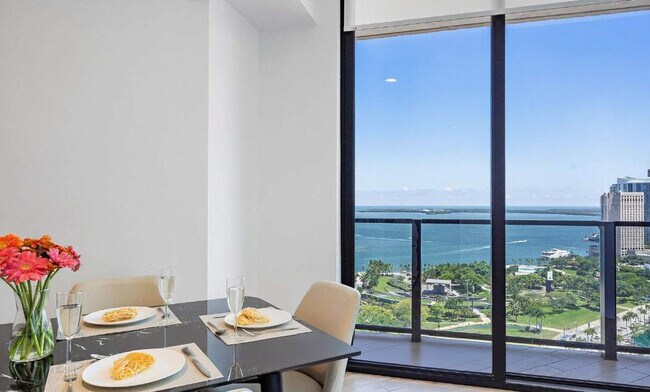 Foto del edificio - 398 NE 5th St