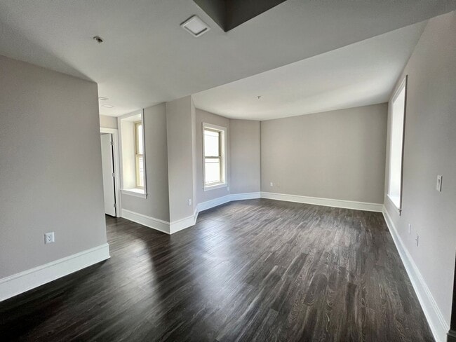 Interior Photo - The Congress Apartments