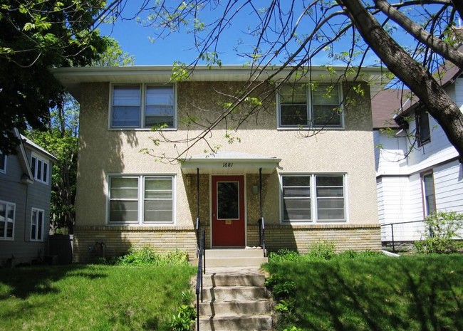 1681 Dayton - Dayton Apartments 1635