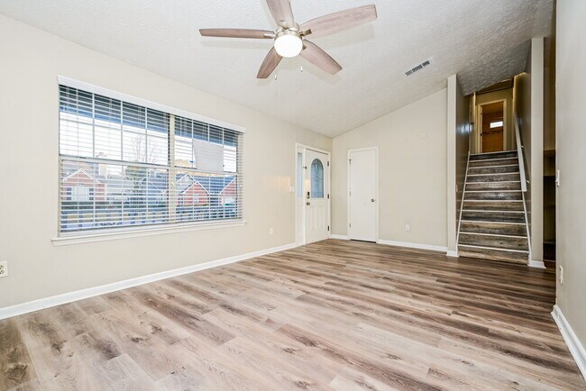 Foto del edificio - 3729 Riverside Pkwy