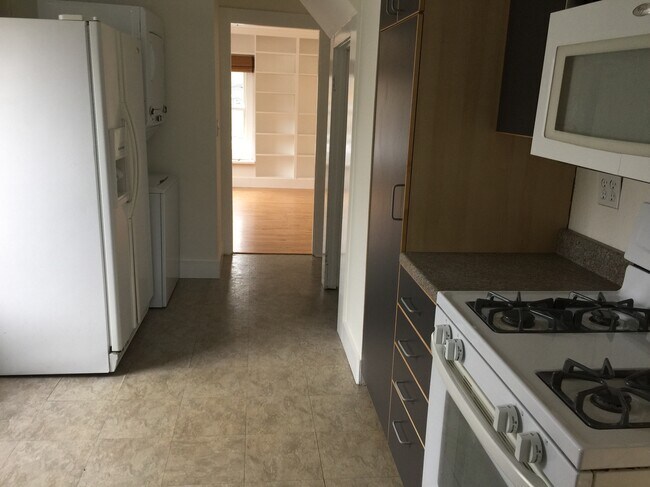 Kitchen - 53 Woburn St