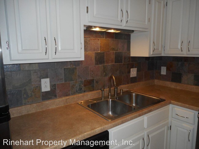 Foto del edificio - 1476 Riverwood Ct
