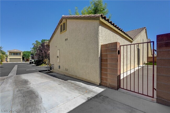Building Photo - 9929 Markhorn Ct