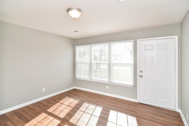 Foto del edificio - 1602 1st Ave SW