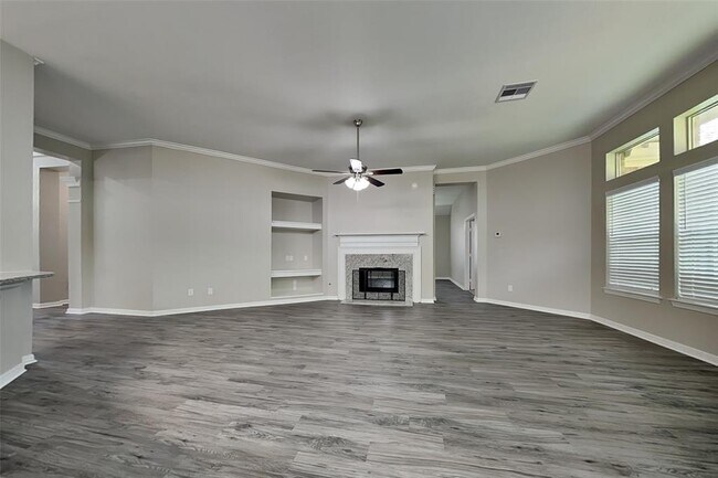 Foto del edificio - 6818 Auburn Oak Trail