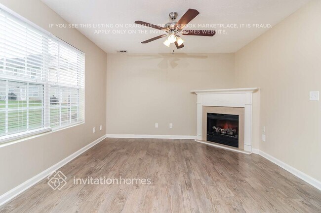 Foto del edificio - 715 Carlton Pointe Way