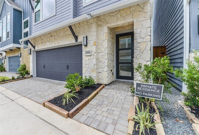 Building Photo - 10916 Keaton Landing Dr