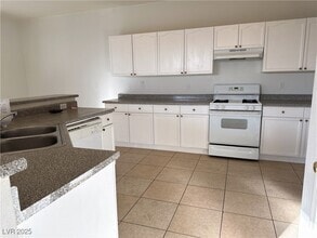 Building Photo - 161 Lenape Heights Ave