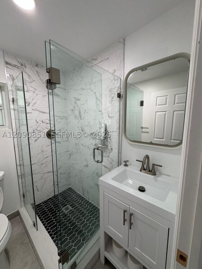 Foto del edificio - 1416 SW 27th St