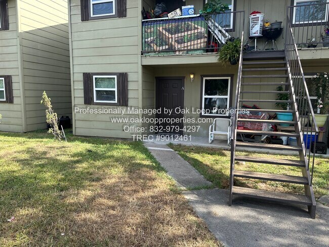 Building Photo - Houston