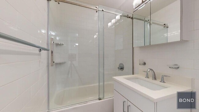 Foto del edificio - 405 E 56th St