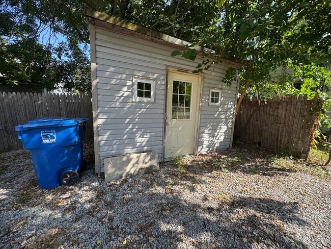 Foto del edificio - 3 bedroom home in Moline