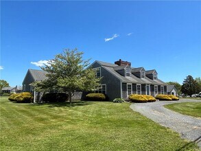 Building Photo - 6 Butts Rock Rd