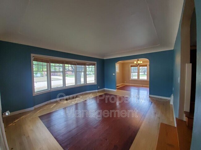 Foto del edificio - 3864 Henry St SW
