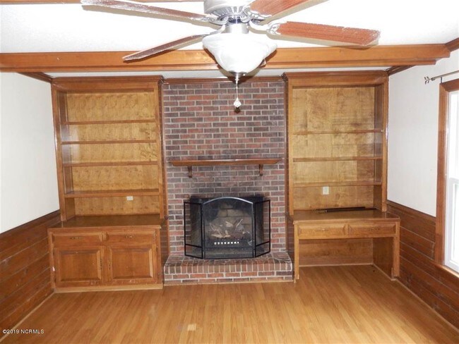 Foto del edificio - 905 Welsh Ln