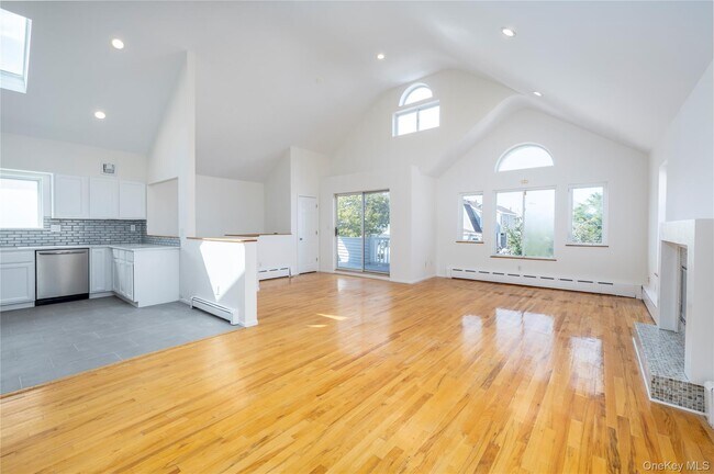 Foto del edificio - 616 E Beech St