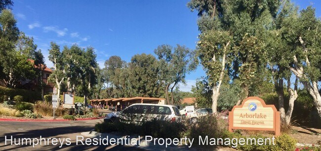 Foto del edificio - 4019 Carmel View Rd