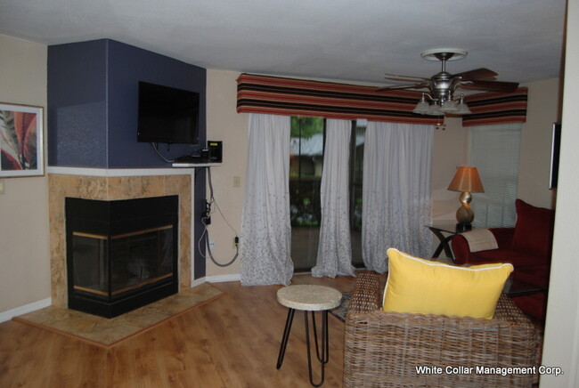 Living Room - 10150 Belle Rive Blvd