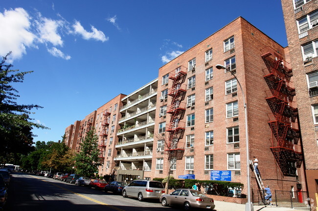 Building Photo - 14325 41st Ave