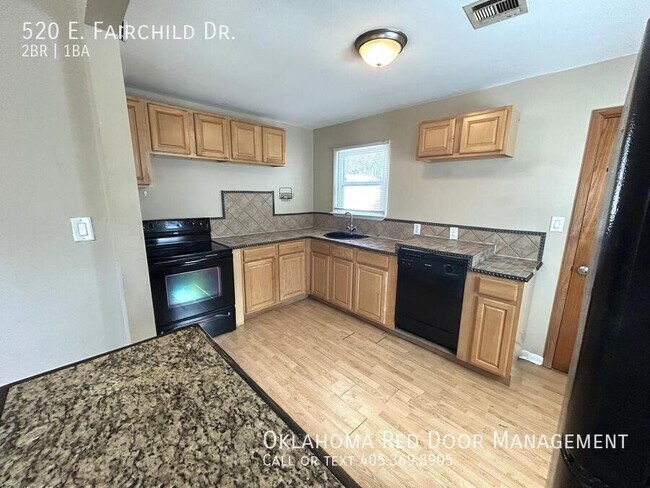 Foto del edificio - 520 E Fairchild Dr