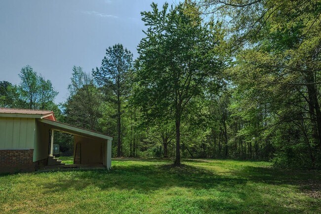 Foto del edificio - 3-BED 2-BATH RENTAL IN MADISON COUNTY