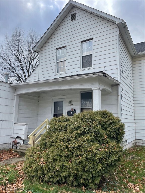 678 Kling St Unit 2, Akron, OH 44311 Apartment for Rent in Akron, OH