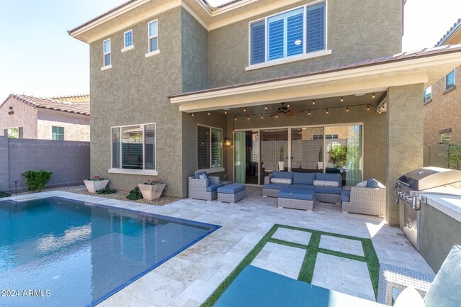 Building Photo - 4616 E Vista Bonita Dr