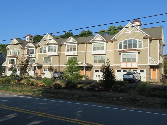 Building Photo - Maple Leaf Village