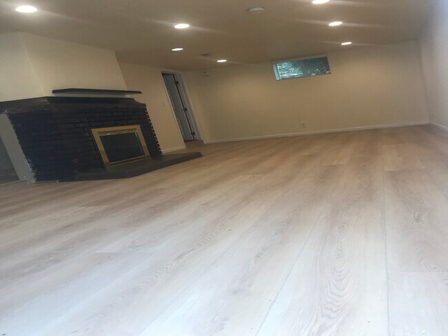 Foto del edificio - 1004 S 1500 E