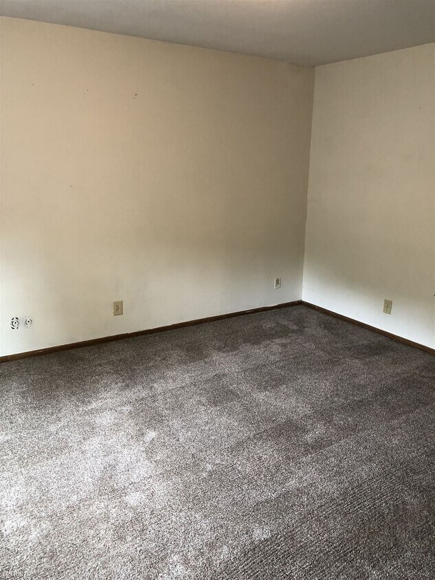 Foto principal - 2 br, 1 bath Duplex - 1328 Woodstock Ave