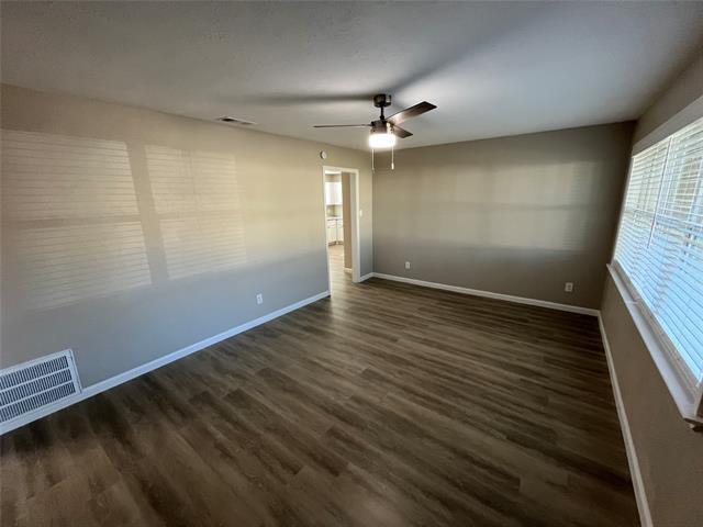 Foto del edificio - 766 Goldwood Dr