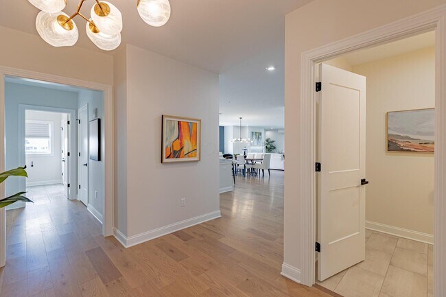 Foto del edificio - 5211 Highpointe Lakes Dr