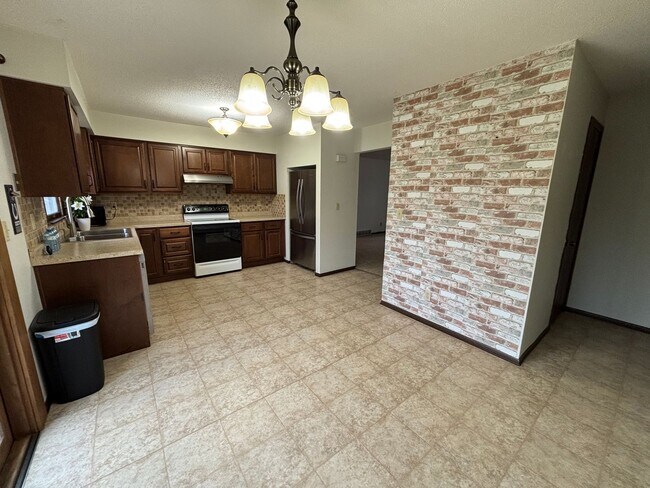Foto del edificio - 2540-2542 Demorrow Cir.