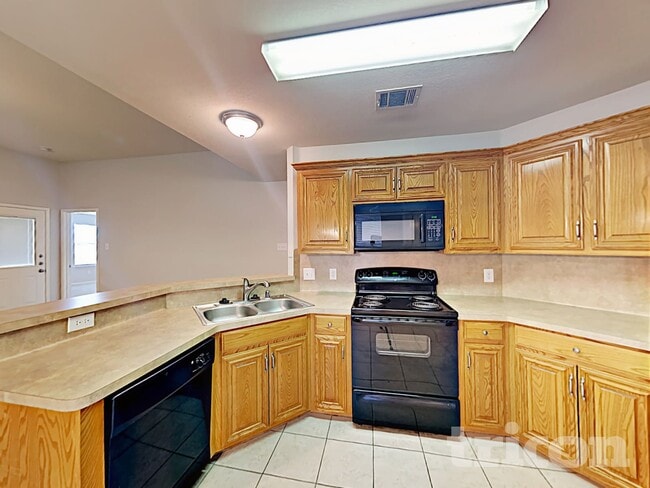 Building Photo - 10712 Braemoor Dr