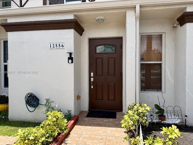 Foto del edificio - 12556 NW 11th Ln