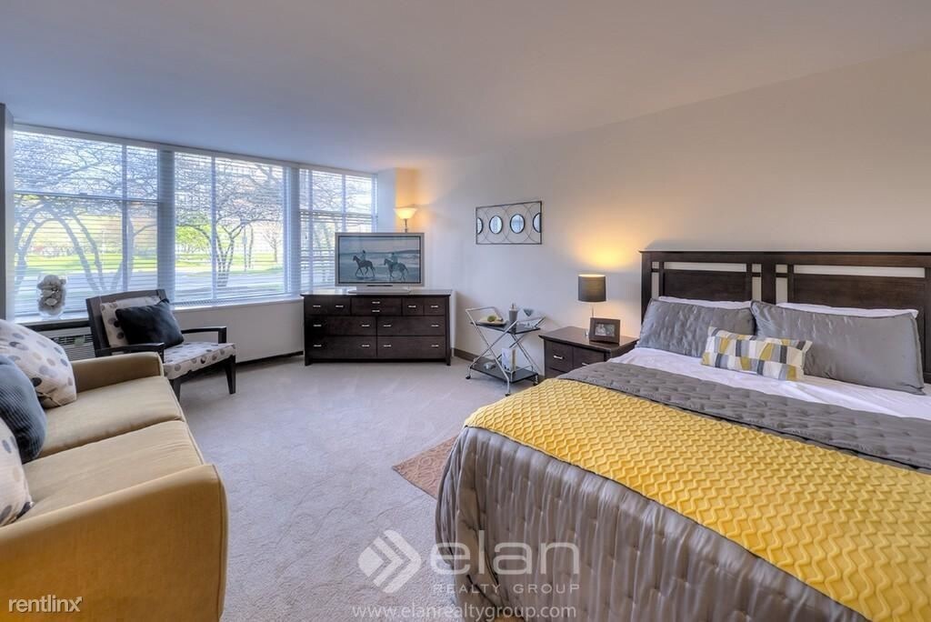 Foto principal - 2801 S King Dr